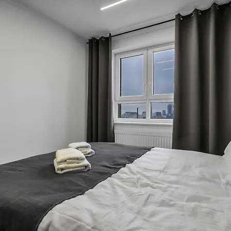 12Th Floor Wola Modern Apartment Warsaw Exterior photo